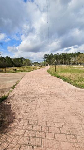 2173 County Road 3011, Dayton, TX 77535