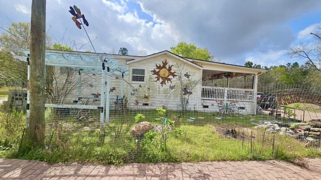 2173 County Road 3011, Dayton, TX 77535