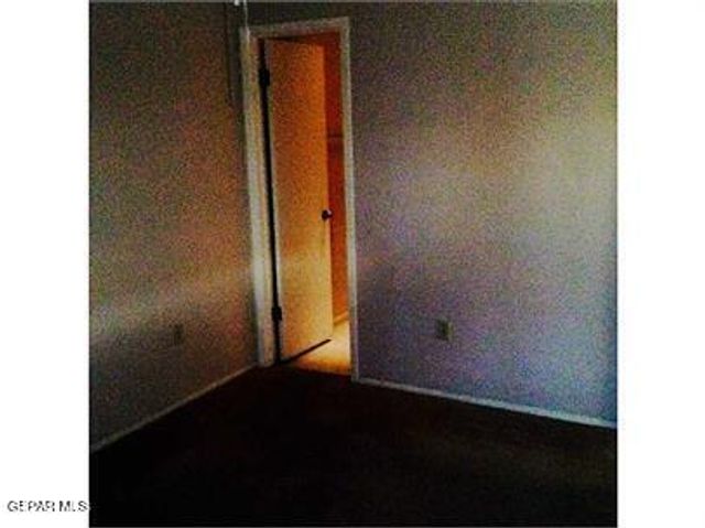 1905 Karen Sue Place B, El Paso, TX 79936