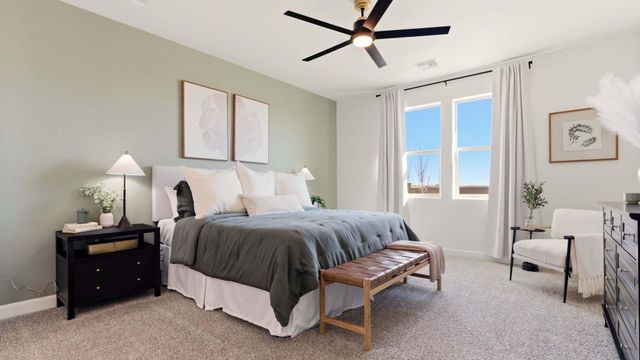 2400 Eglisfield Loop NE, Rio Rancho, NM 87144