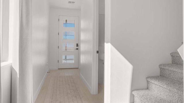 2400 Eglisfield Loop NE, Rio Rancho, NM 87144