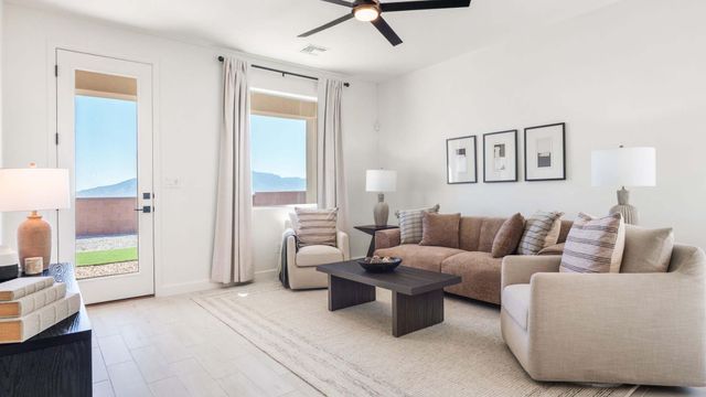 2400 Eglisfield Loop NE, Rio Rancho, NM 87144
