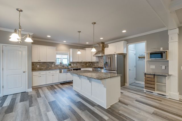 9055 Wheeler Dr, Spring Hill, TN 37174