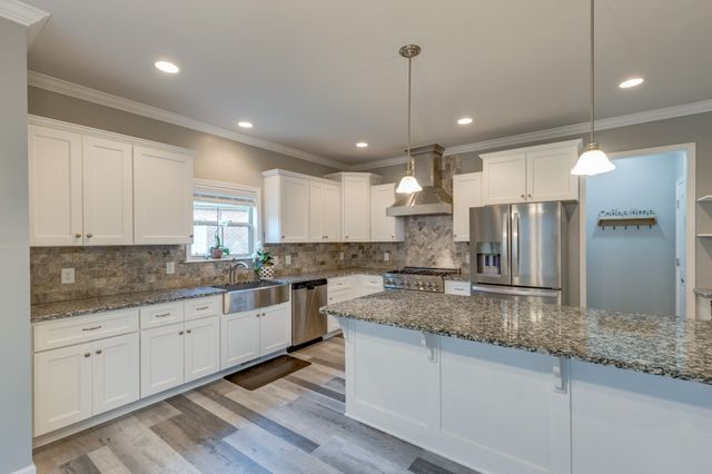 9055 Wheeler Dr, Spring Hill, TN 37174