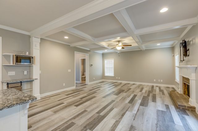 9055 Wheeler Dr, Spring Hill, TN 37174