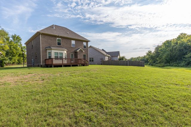 9055 Wheeler Dr, Spring Hill, TN 37174