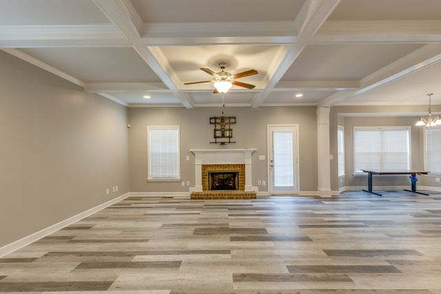 9055 Wheeler Dr, Spring Hill, TN 37174
