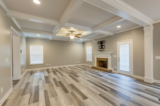 9055 Wheeler Dr, Spring Hill, TN 37174