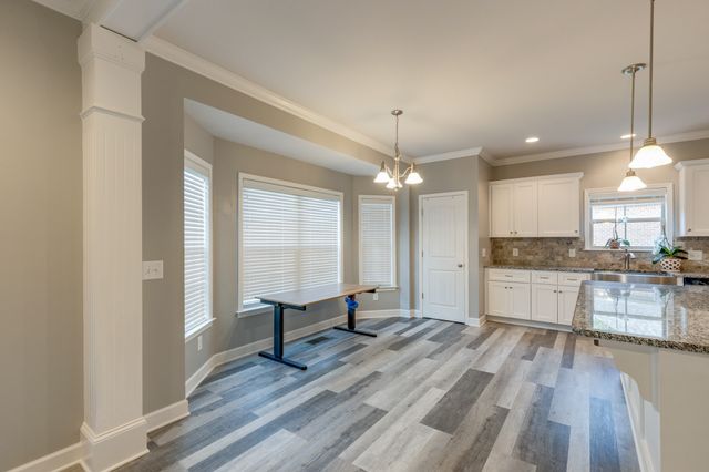 9055 Wheeler Dr, Spring Hill, TN 37174