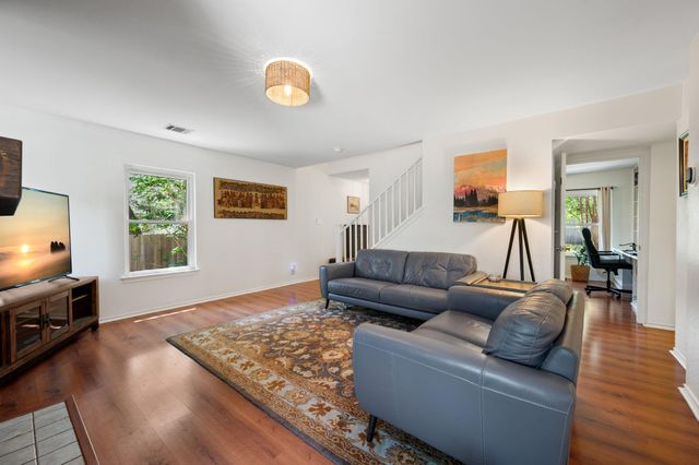 1314 Chalk LN, Cedar Park, TX 78613