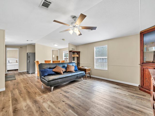 8377 Segura Street, Navarre, FL 32566