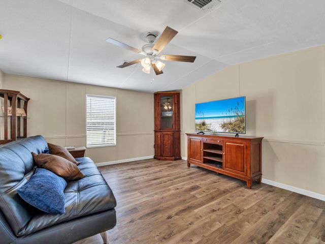 8377 Segura Street, Navarre, FL 32566