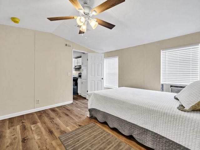 8377 Segura Street, Navarre, FL 32566