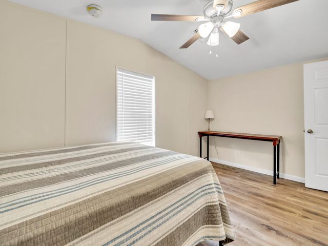 8377 Segura Street, Navarre, FL 32566