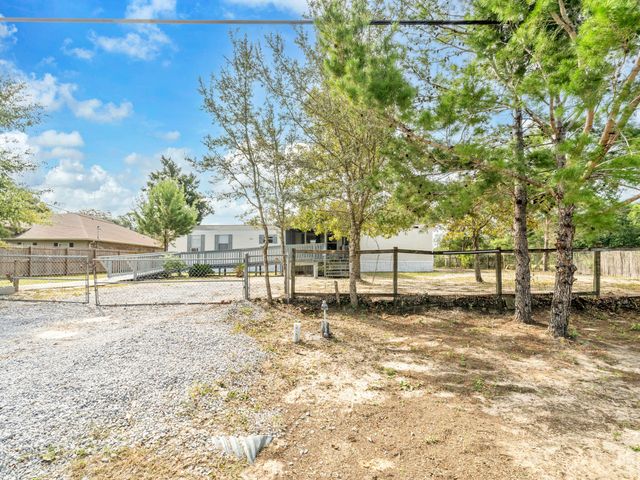 8377 Segura Street, Navarre, FL 32566