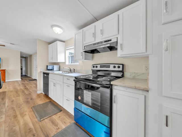 8377 Segura Street, Navarre, FL 32566