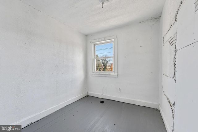 2365 S 8TH ST, Camden, NJ 08104