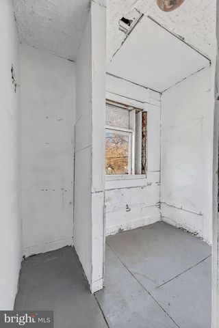 2365 S 8TH ST, Camden, NJ 08104