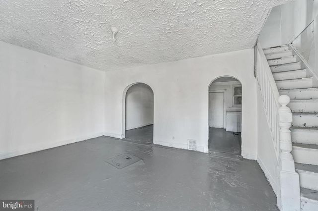 2365 S 8TH ST, Camden, NJ 08104