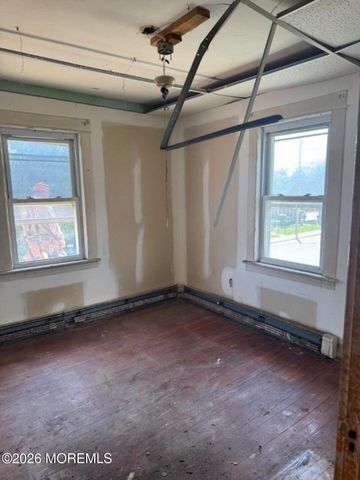 237 Seaview Avenue, Long Branch, NJ 07740
