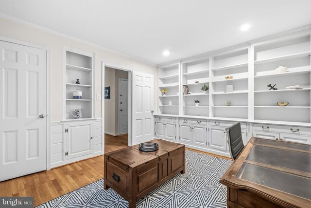 7917 GREENTREE RD, Bethesda, MD 20817