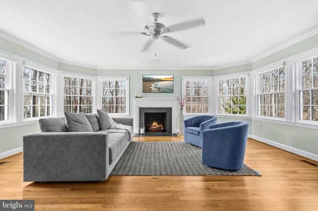 7917 GREENTREE RD, Bethesda, MD 20817