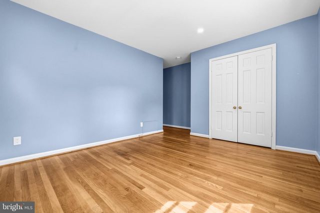 7917 GREENTREE RD, Bethesda, MD 20817