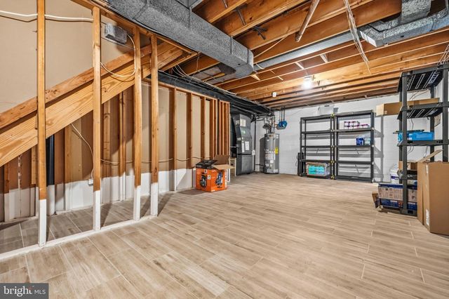 7917 GREENTREE RD, Bethesda, MD 20817