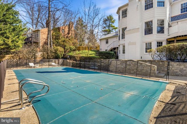 7917 GREENTREE RD, Bethesda, MD 20817