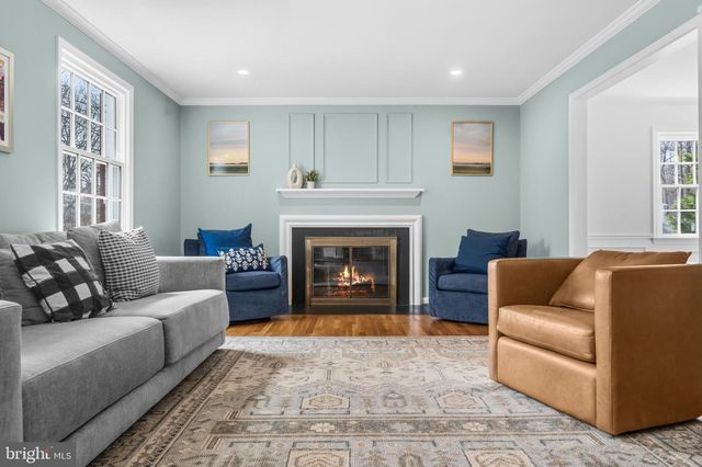 7917 GREENTREE RD, Bethesda, MD 20817