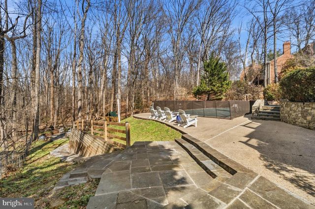 7917 GREENTREE RD, Bethesda, MD 20817