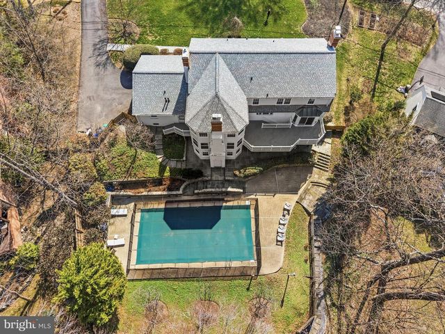 7917 GREENTREE RD, Bethesda, MD 20817