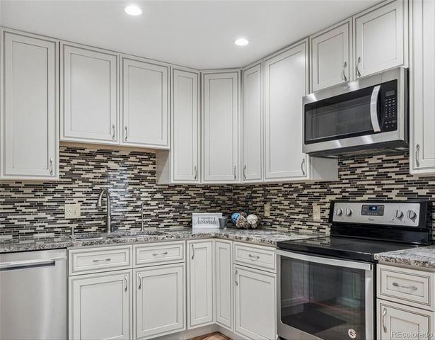 6400 E Mississippi Avenue, Denver, CO 80224