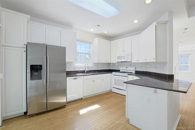 91 Meadow Lane, Nanuet, NY 10954