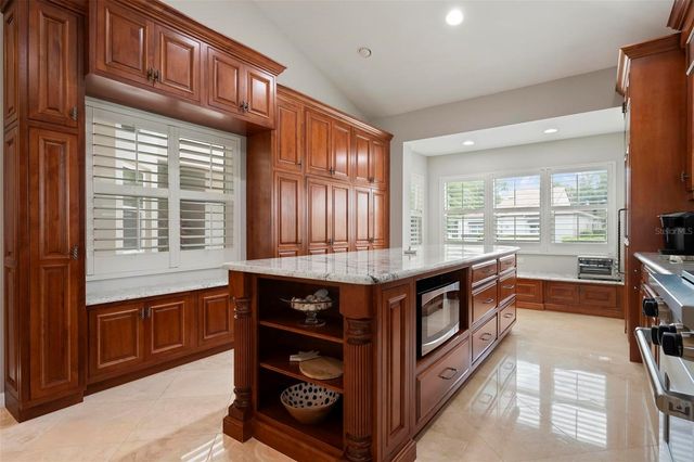 7765 CALLE FACIL, Sarasota, FL 34238