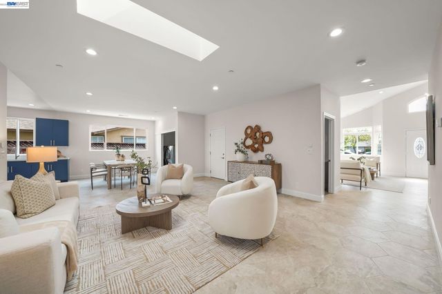 40772 Blacow Rd, Fremont, CA 94538