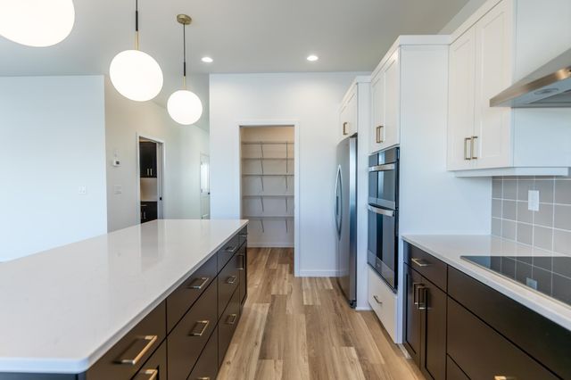 6863 Sun Valley Blvd, Horace, ND 58047