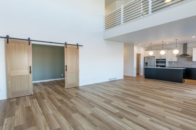 6863 Sun Valley Blvd, Horace, ND 58047