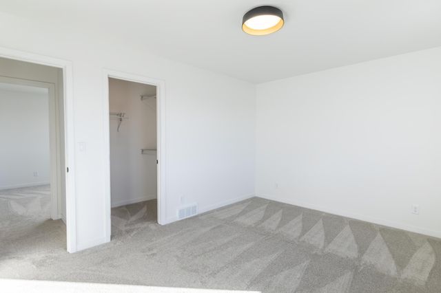 6863 Sun Valley Blvd, Horace, ND 58047