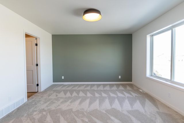 6863 Sun Valley Blvd, Horace, ND 58047