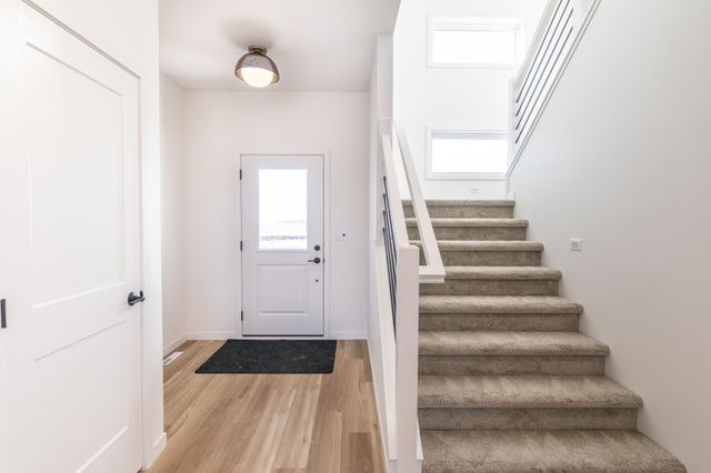 6863 Sun Valley Blvd, Horace, ND 58047