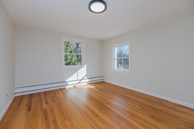 265 Stanley St, Amherst, MA 01002