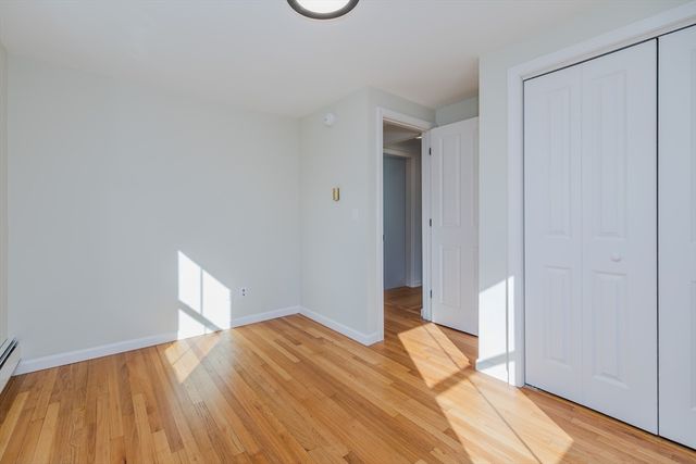 265 Stanley St, Amherst, MA 01002