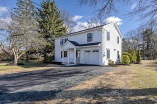 265 Stanley St, Amherst, MA 01002