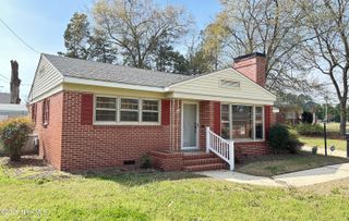 100 Wilson Street # A, Clinton, NC 28328