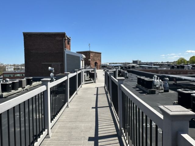 88 Gerrish Ave 302, Chelsea, MA 02150