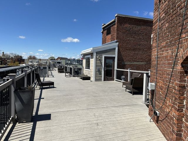 88 Gerrish Ave 302, Chelsea, MA 02150
