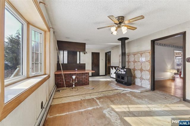 136 Gray Street, Bogota, NJ 07603