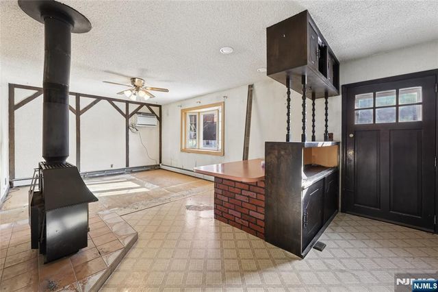 136 Gray Street, Bogota, NJ 07603