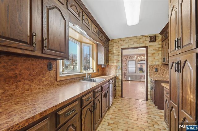 136 Gray Street, Bogota, NJ 07603